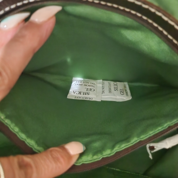 New Kate Spade Large Green Coated/Leather & Dustbag - Picture 10 of 16